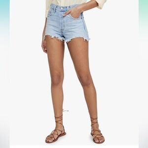 Levi’s Women's 501 Premium distressed cut off denim Shorts 25 Light Indigo Blue